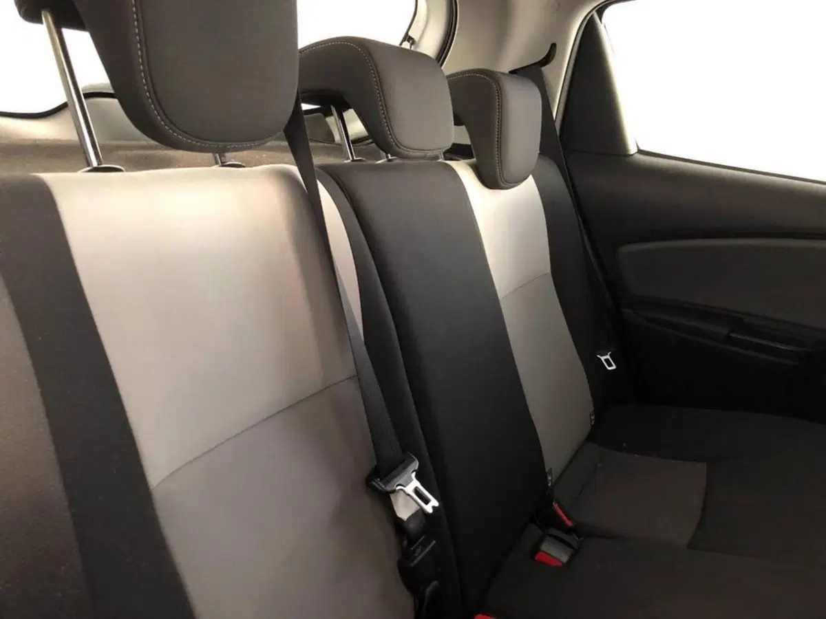 Toyota Yaris usata a Torino (13)