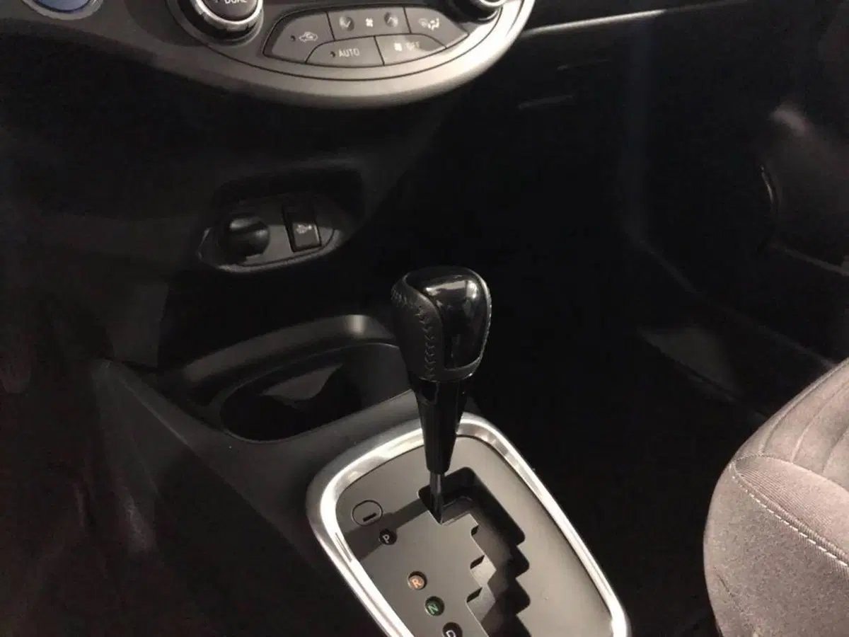 Toyota Yaris usata a Torino (8)