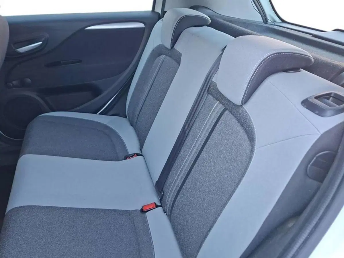 Fiat Punto usata a Torino (12)