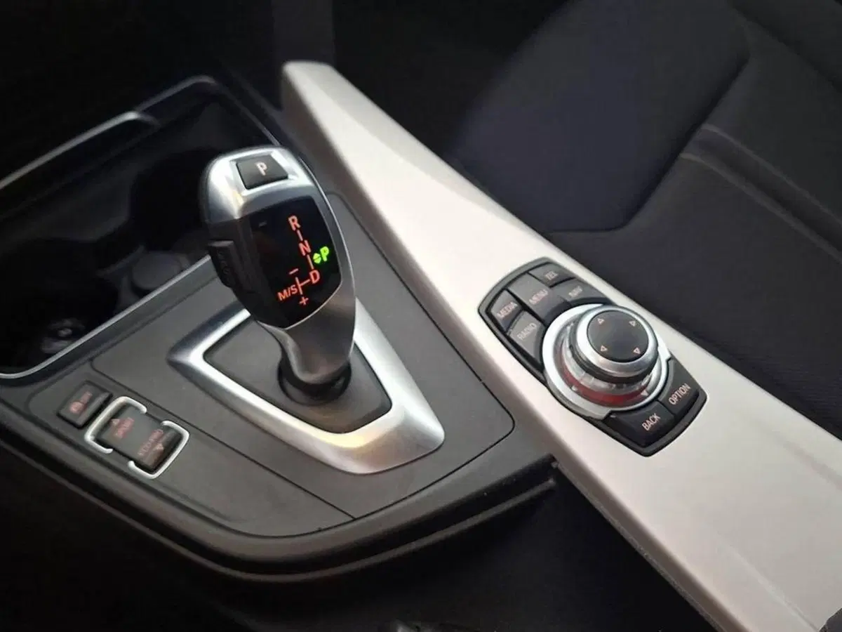 BMW Serie 3 Touring usata a Torino (8)