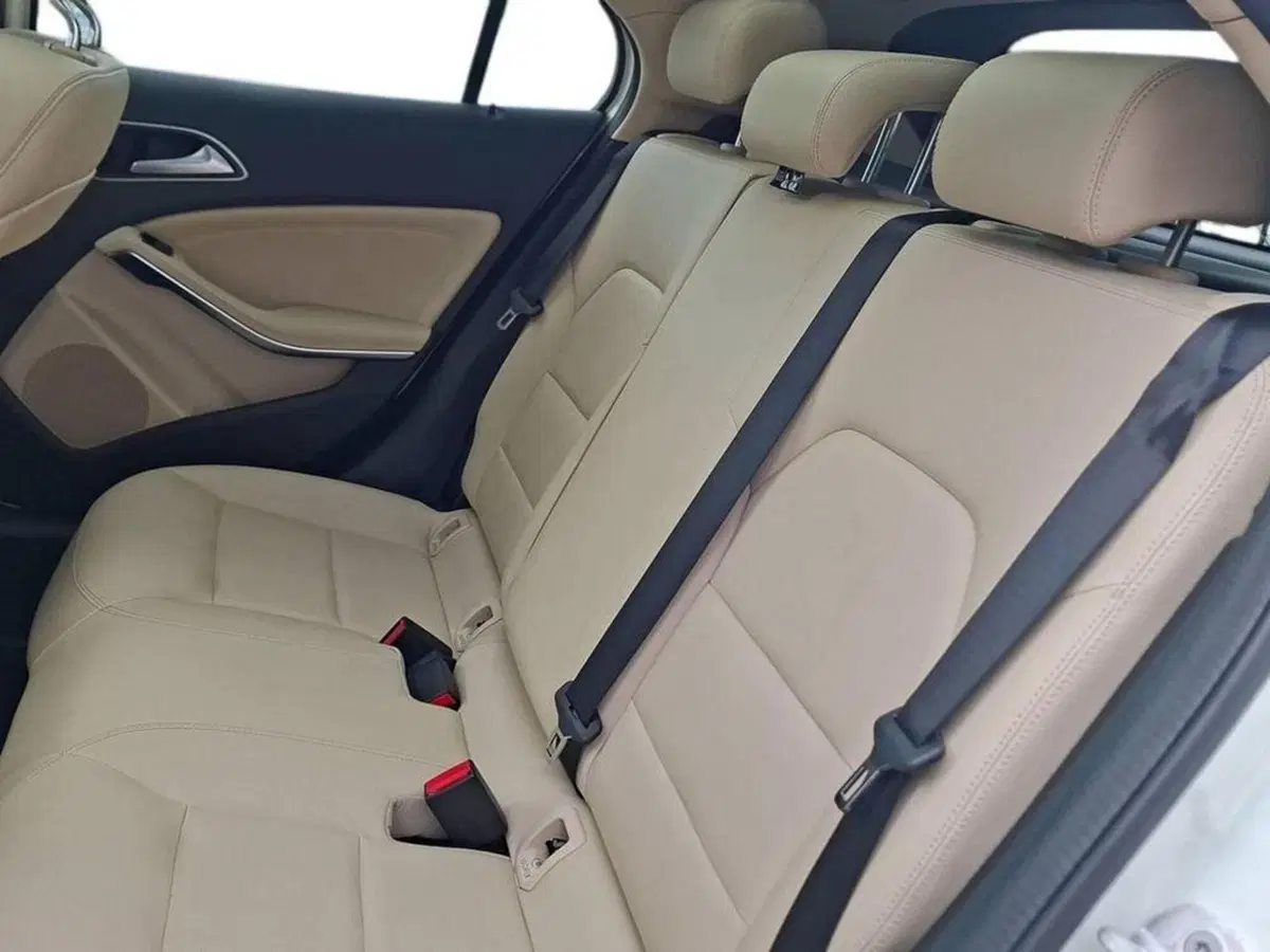 Mercedes-Benz GLA SUV usata a Torino (12)