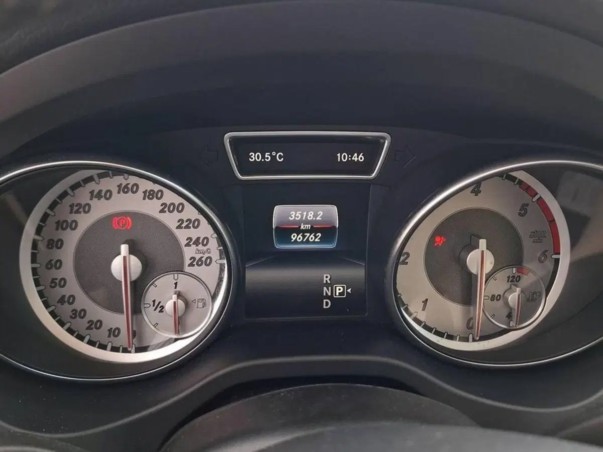 Mercedes-Benz GLA SUV usata a Torino (6)