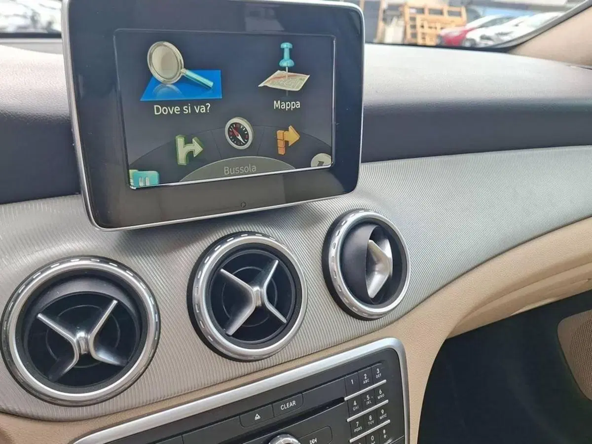 Mercedes-Benz GLA SUV usata a Torino (7)