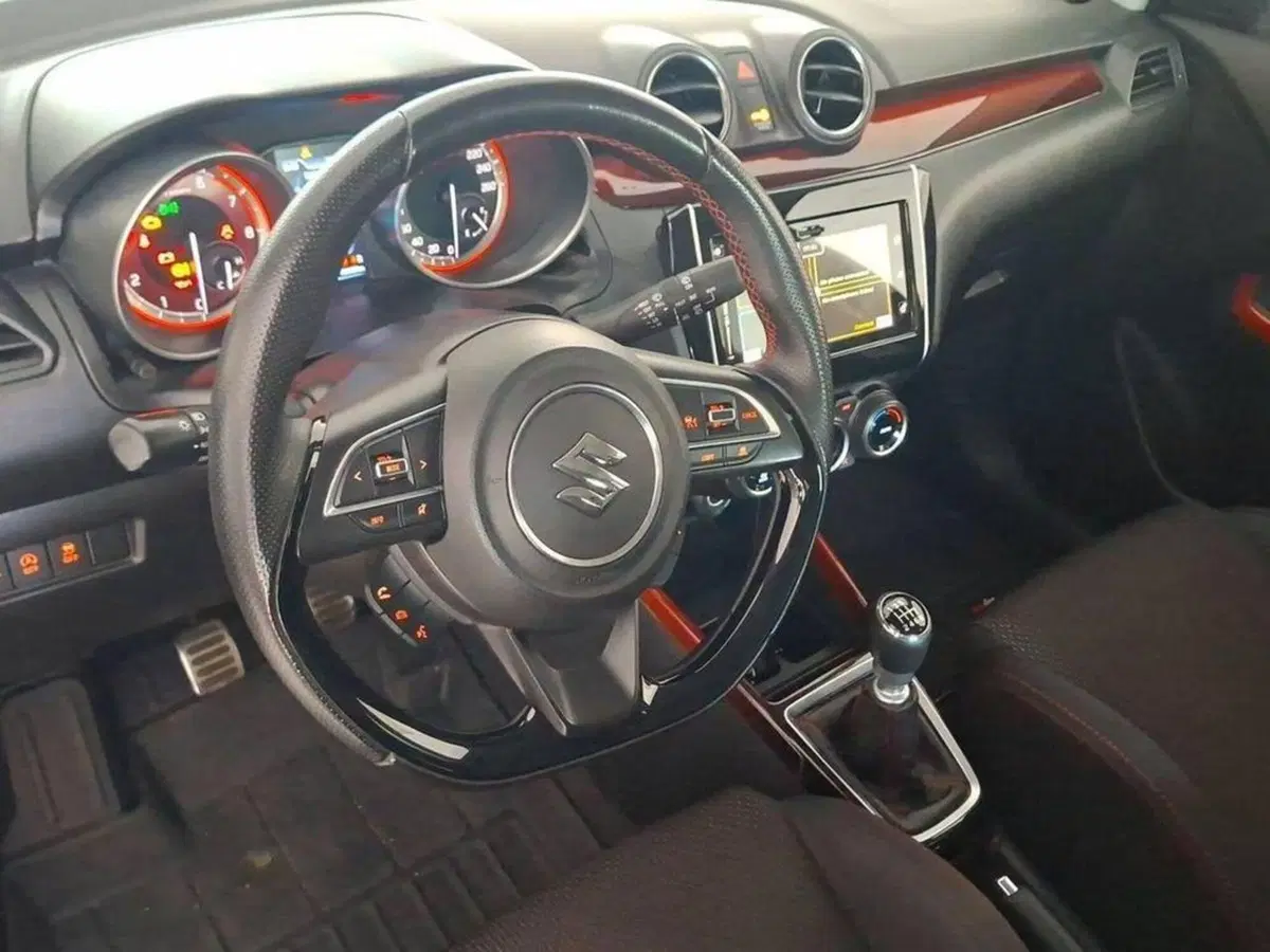 Suzuki Swift usata a Torino (9)
