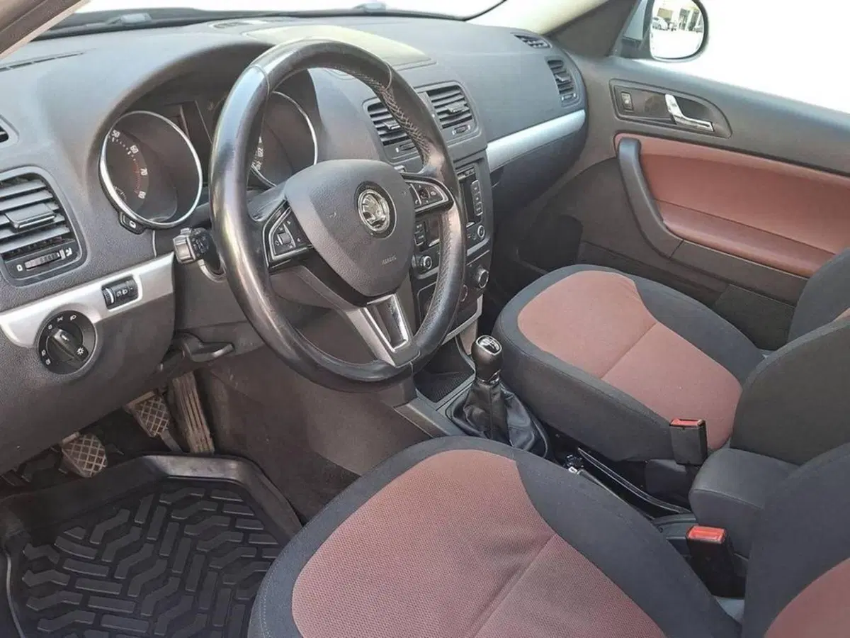 Skoda Yeti usata a Torino (9)