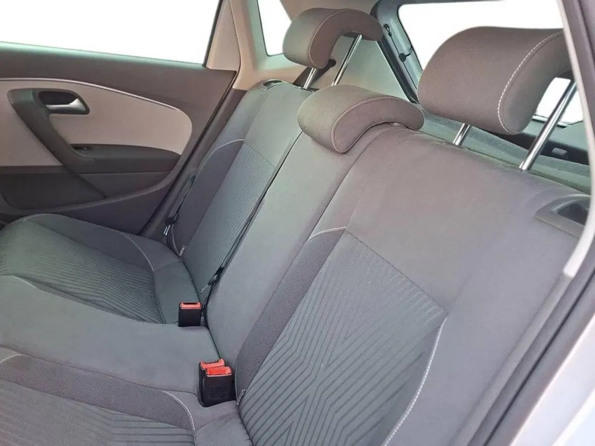 Volkswagen Polo usata a Torino (11)