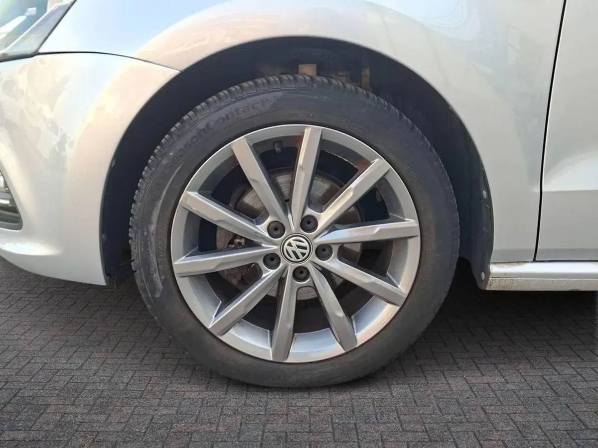 Volkswagen Polo usata a Torino (5)