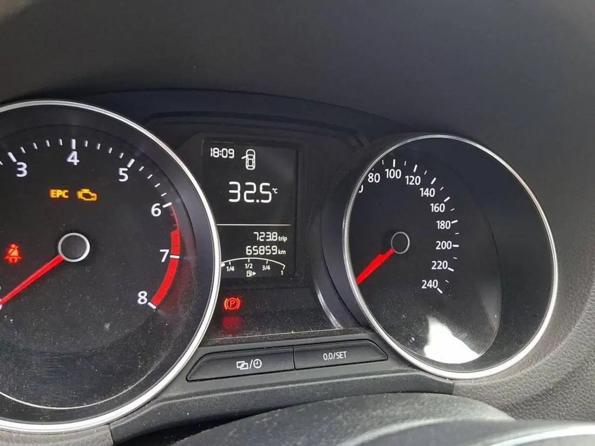 Volkswagen Polo usata a Torino (6)