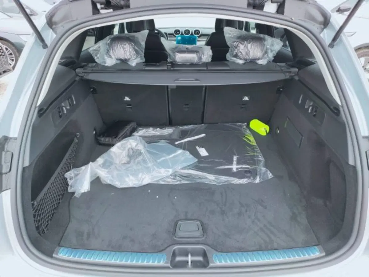 Mercedes-Benz GLC SUV nuova a Teramo (12)