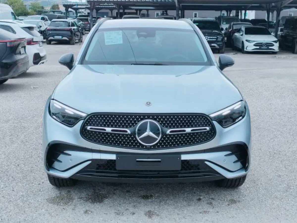 Mercedes-Benz GLC SUV nuova a Teramo (2)