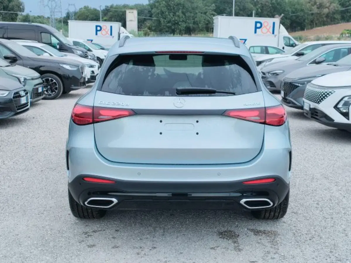 Mercedes-Benz GLC SUV nuova a Teramo (4)