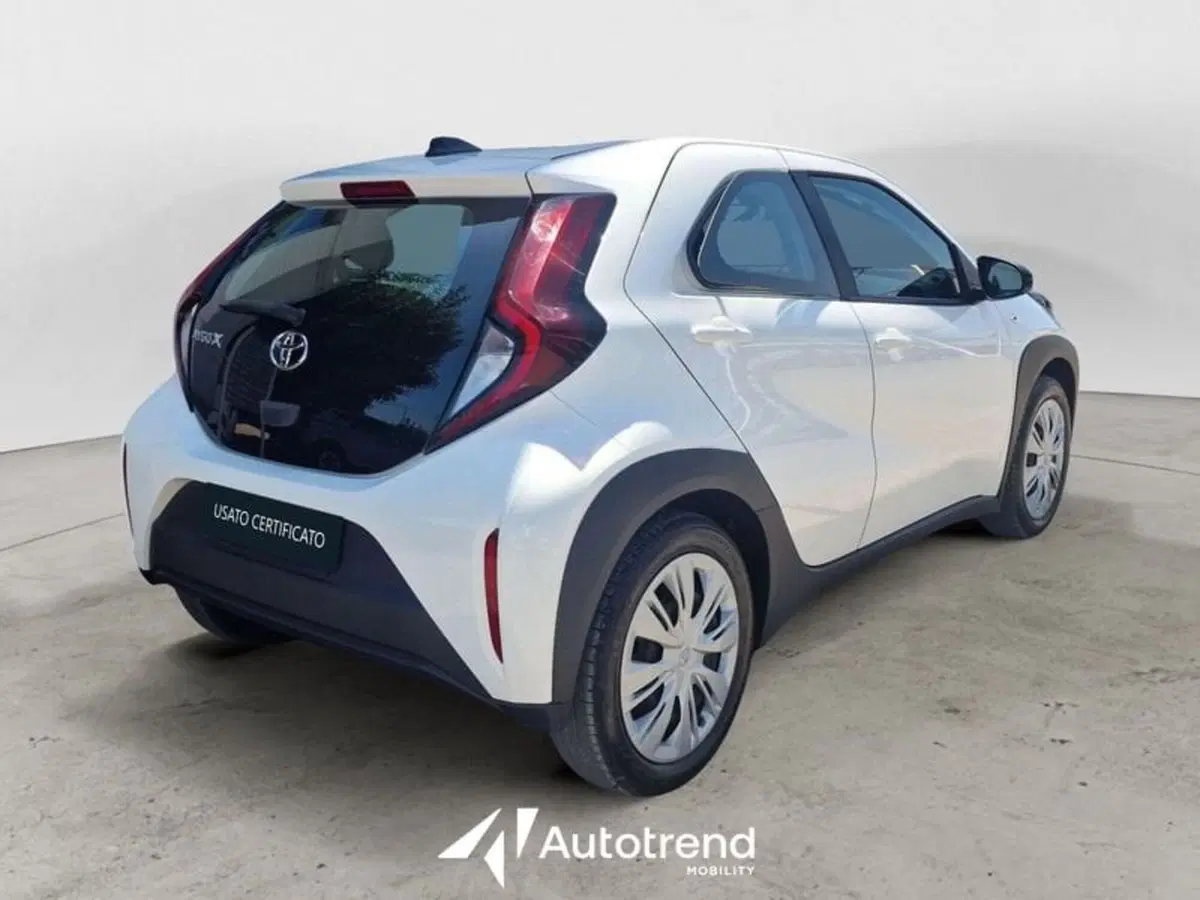 Toyota Aygo X usata a Lecce