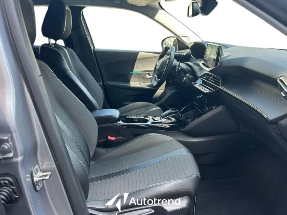 Peugeot 2008 usata a Lecce (7)