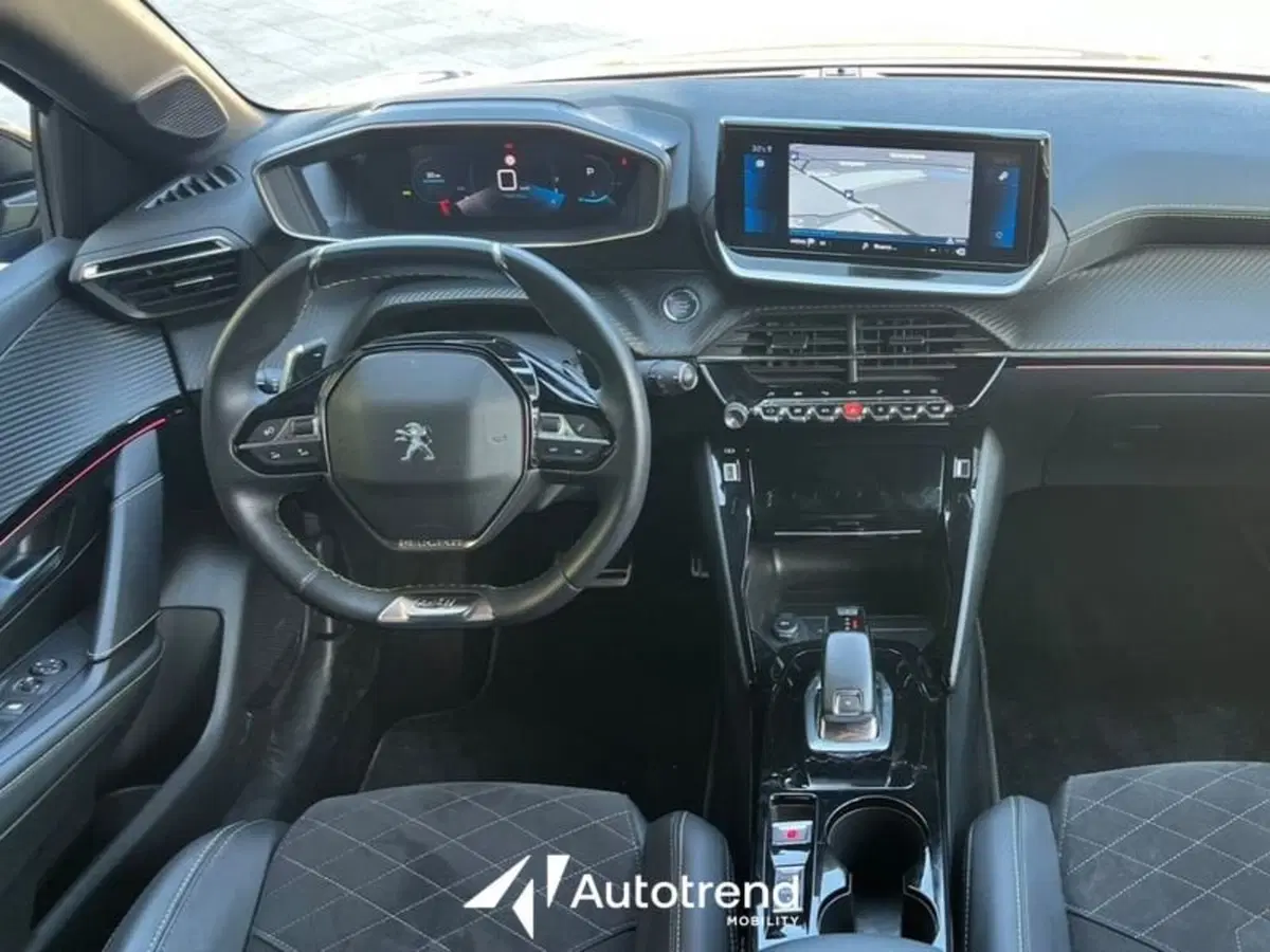 Peugeot 208 usata a Lecce (10)
