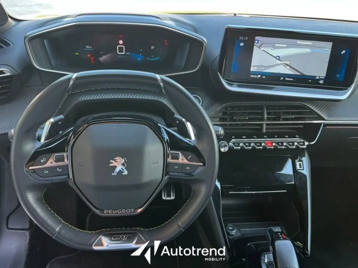Peugeot 208 usata a Lecce (11)