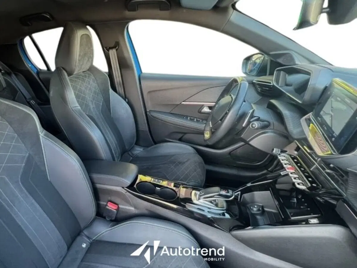 Peugeot 208 usata a Lecce (8)