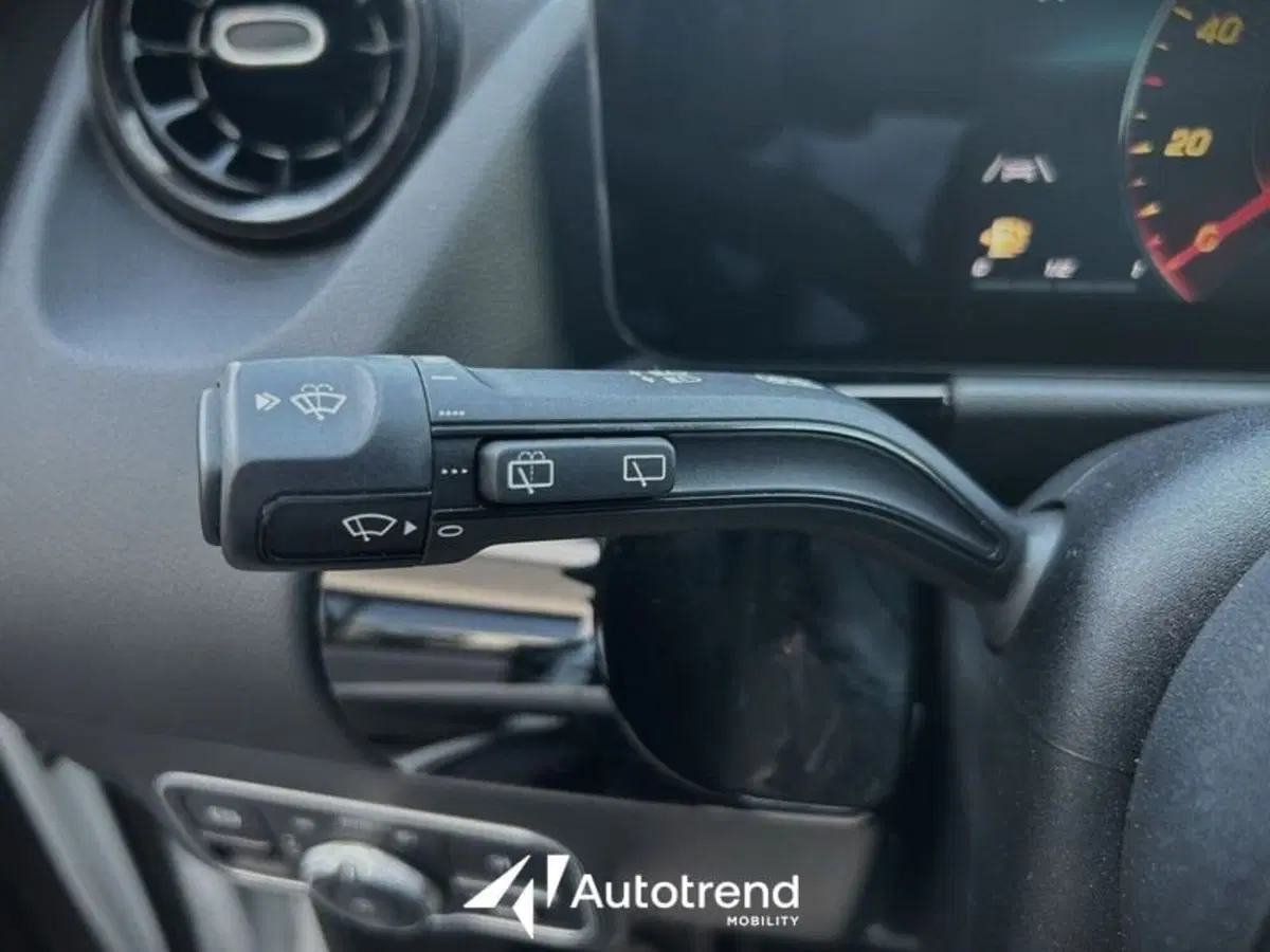 Mercedes-Benz GLB usata a Lecce (10)