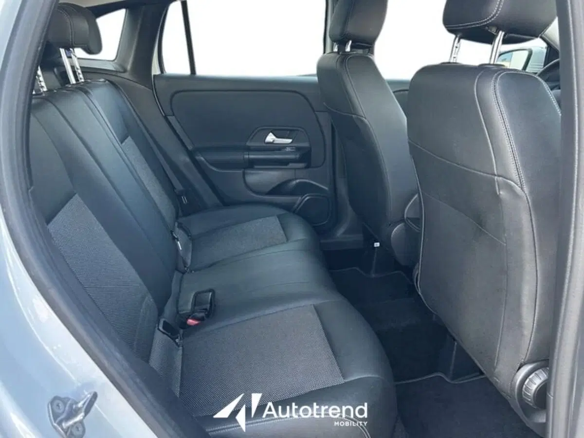 Mercedes-Benz GLB usata a Lecce (18)