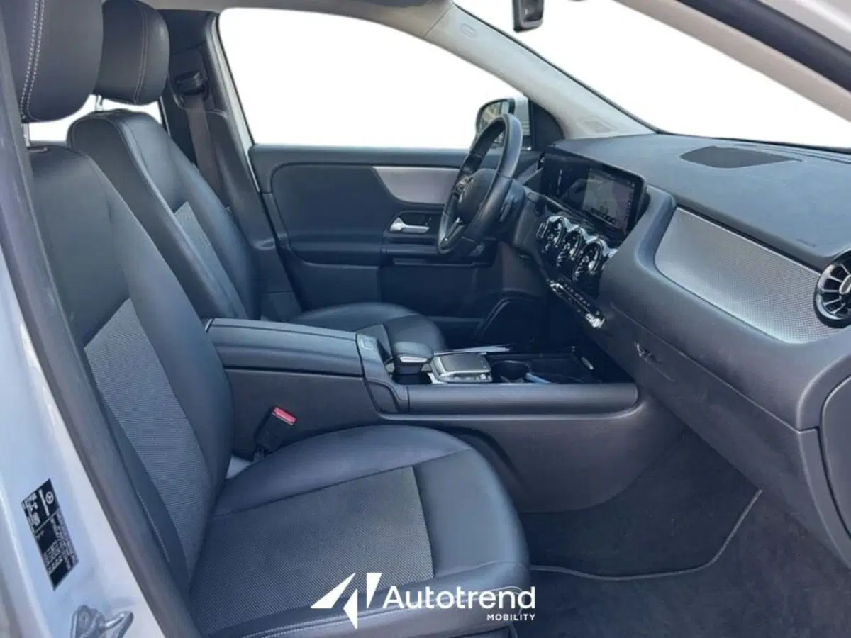 Mercedes-Benz GLB usata a Lecce (7)