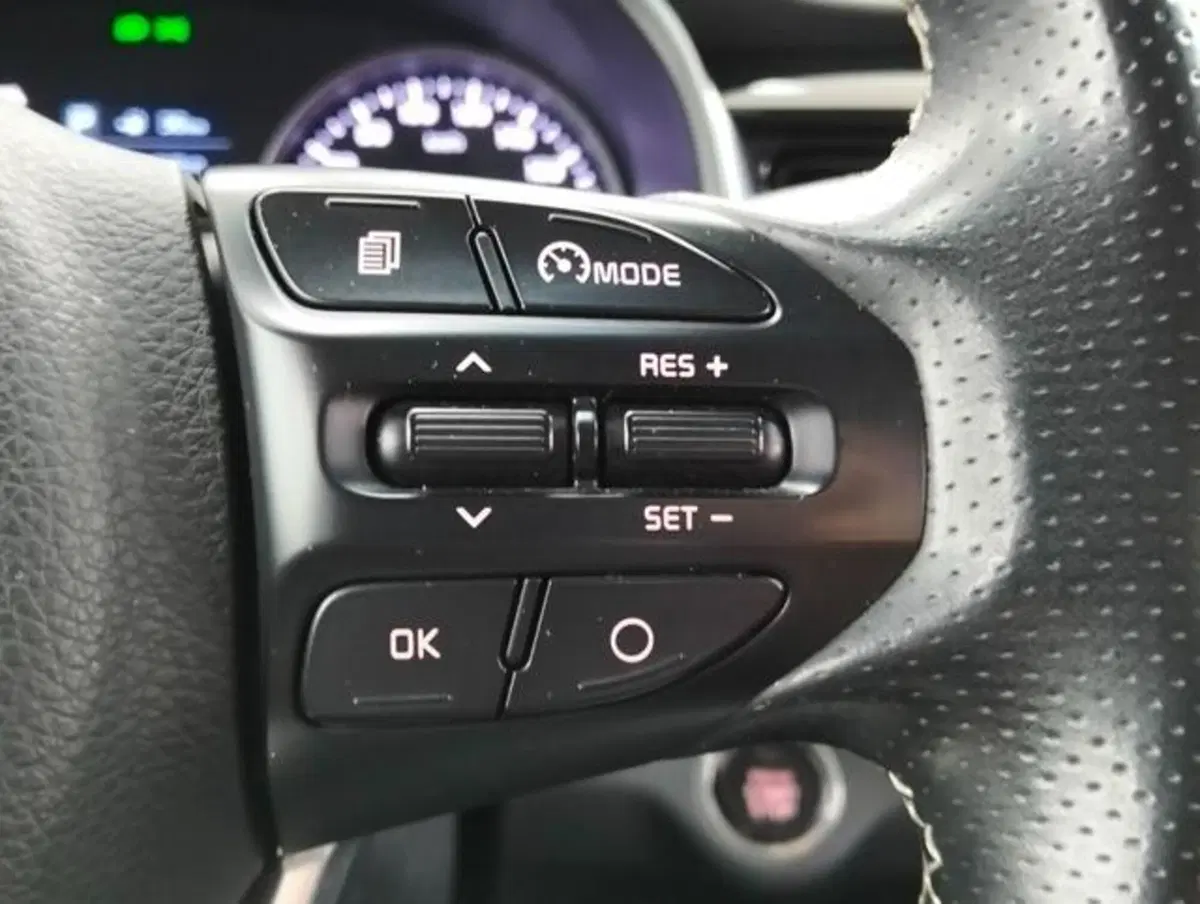 Kia Stonic usata a Como (11)