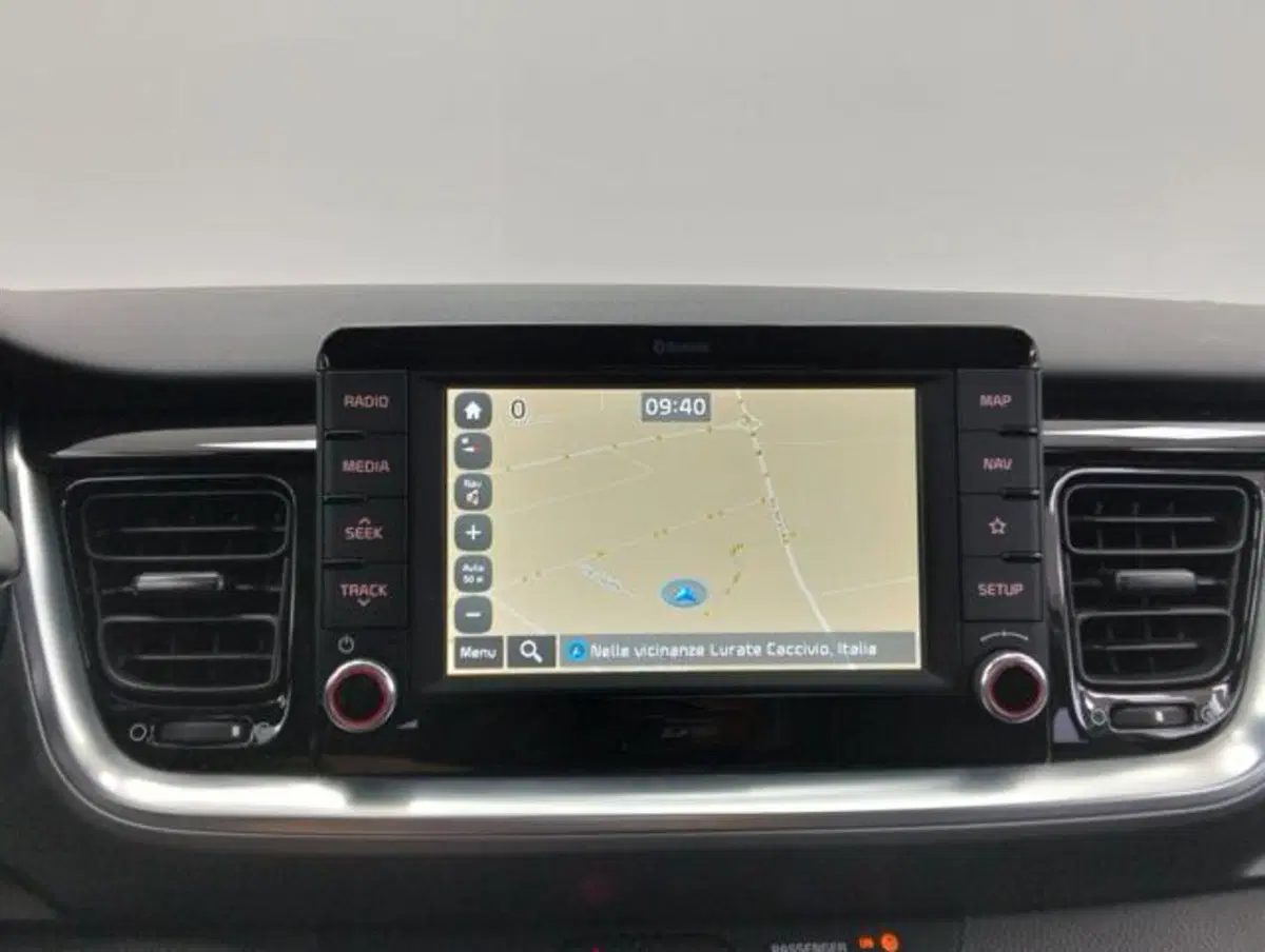 Kia Stonic usata a Como (13)