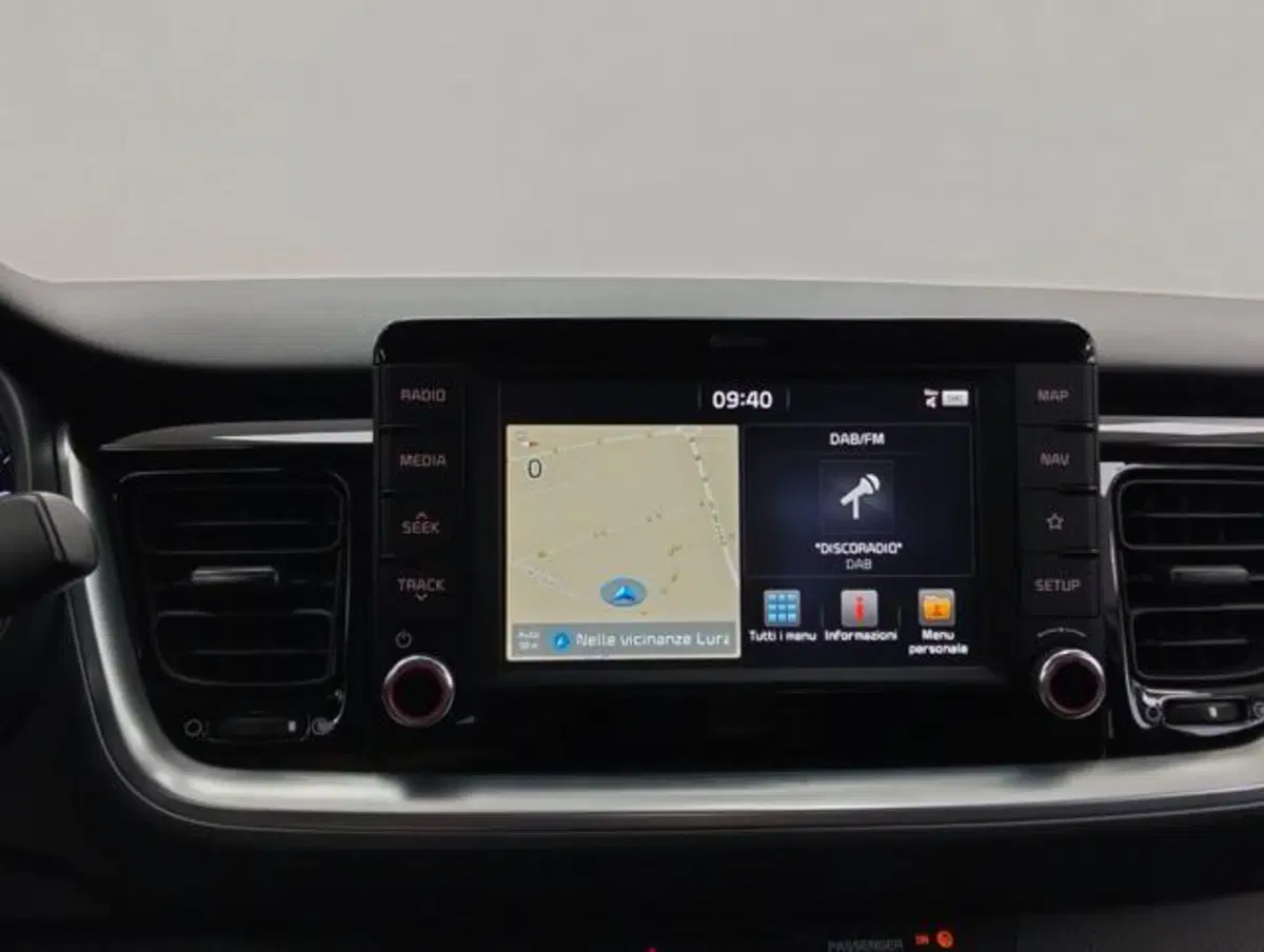 Kia Stonic usata a Como (16)