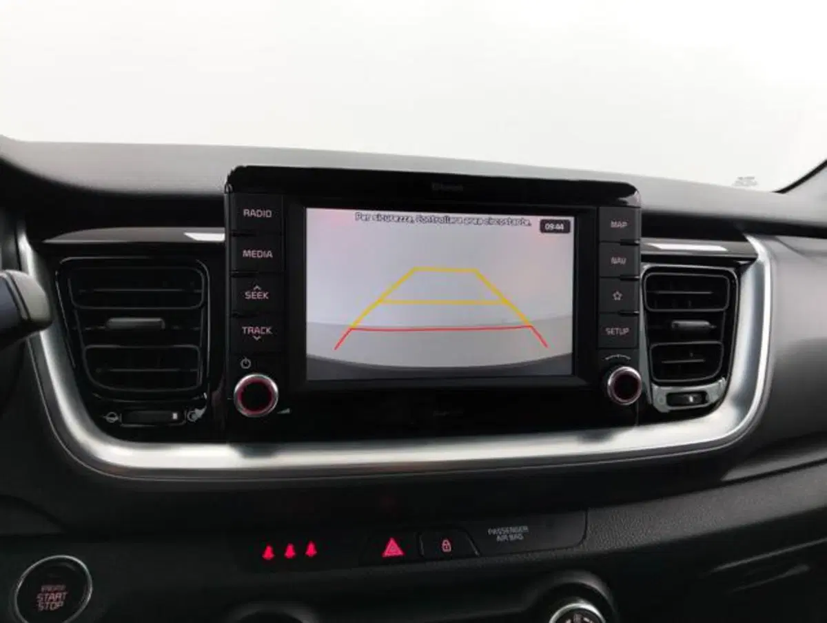 Kia Stonic usata a Como (17)