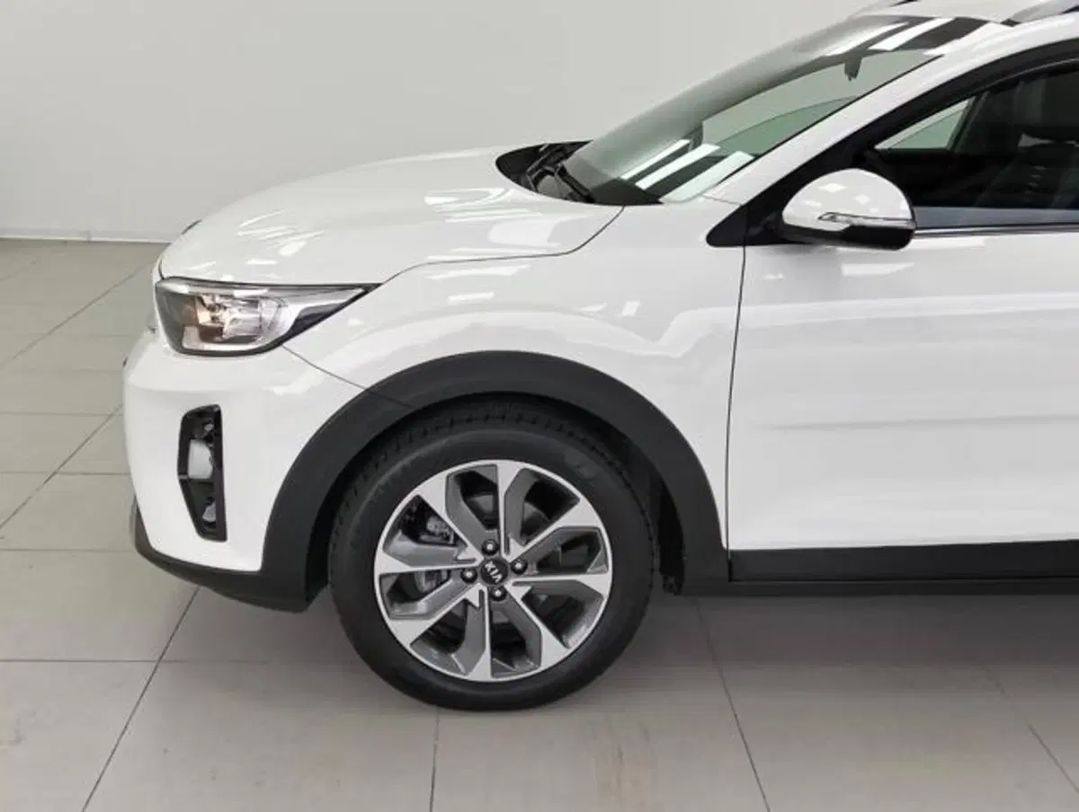 Kia Stonic usata a Como (9)