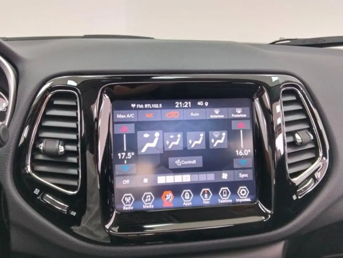 Jeep Compass usata a Como (13)