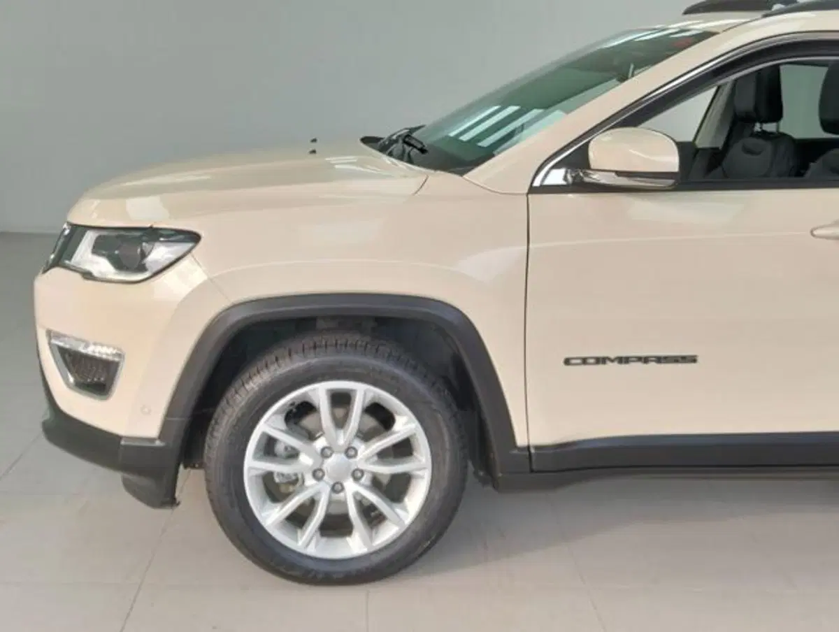 Jeep Compass usata a Como (9)