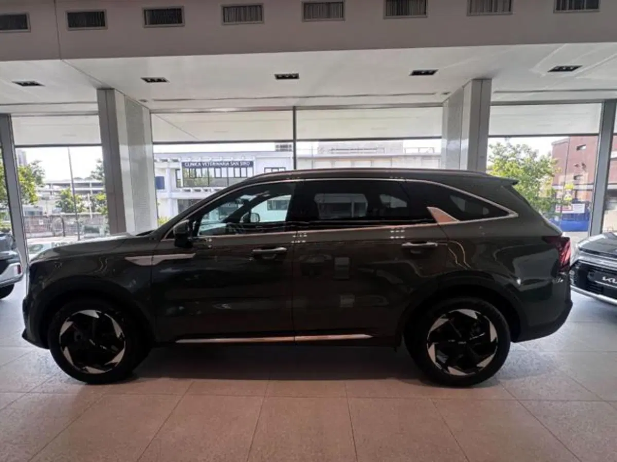 Kia Sorento nuova a Como (7)