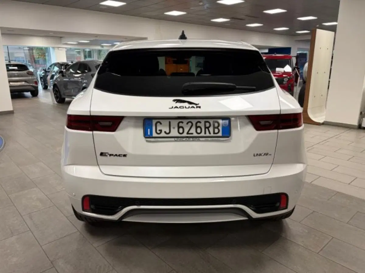 Jaguar E-Pace usata a Cuneo (6)