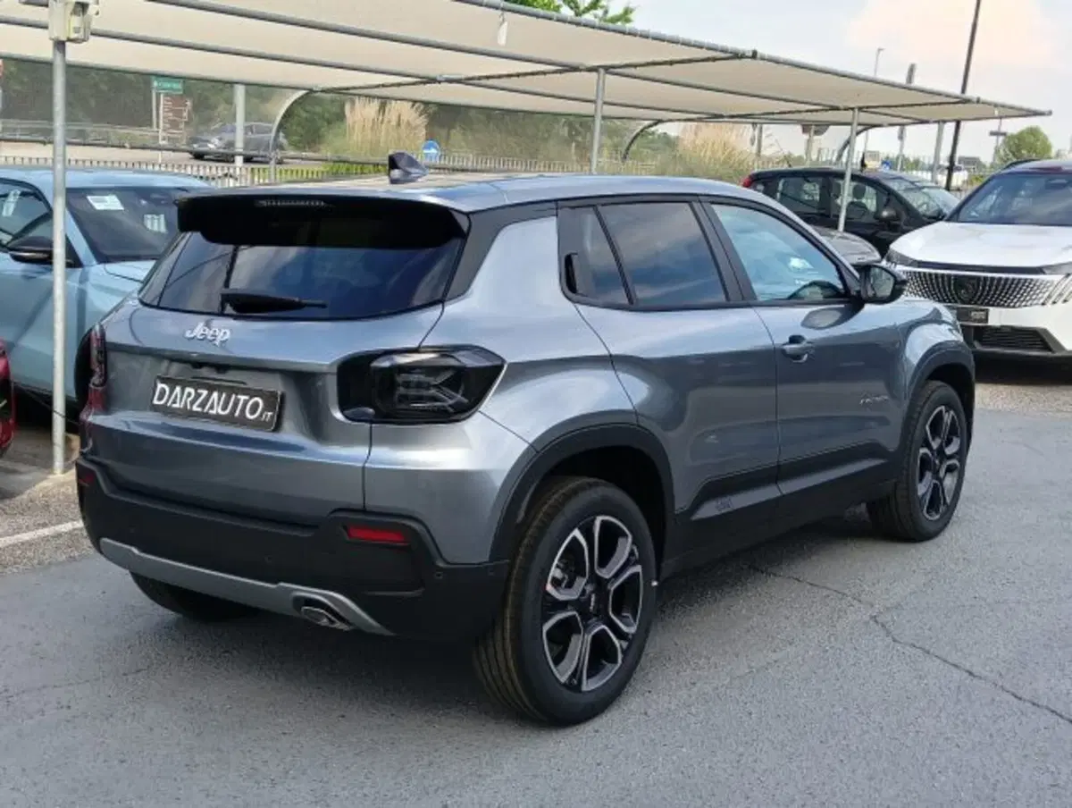 Jeep Avenger nuova a Brescia (5)