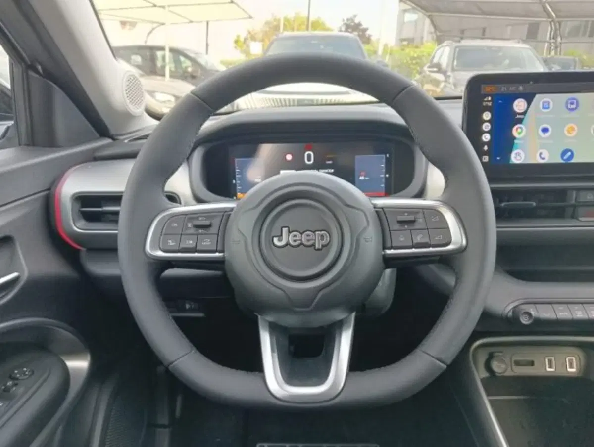 Jeep Avenger nuova a Brescia (7)