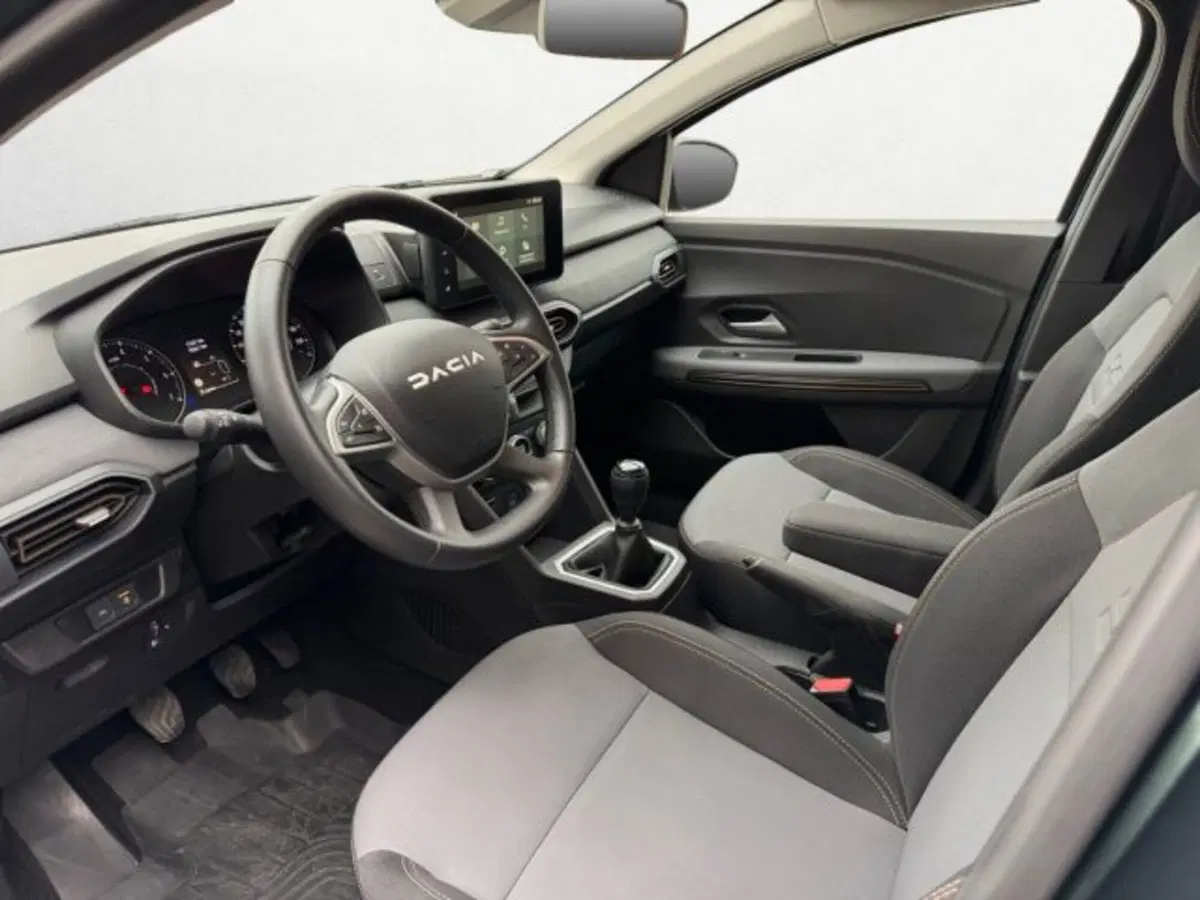 Dacia Sandero usata a Treviso (10)