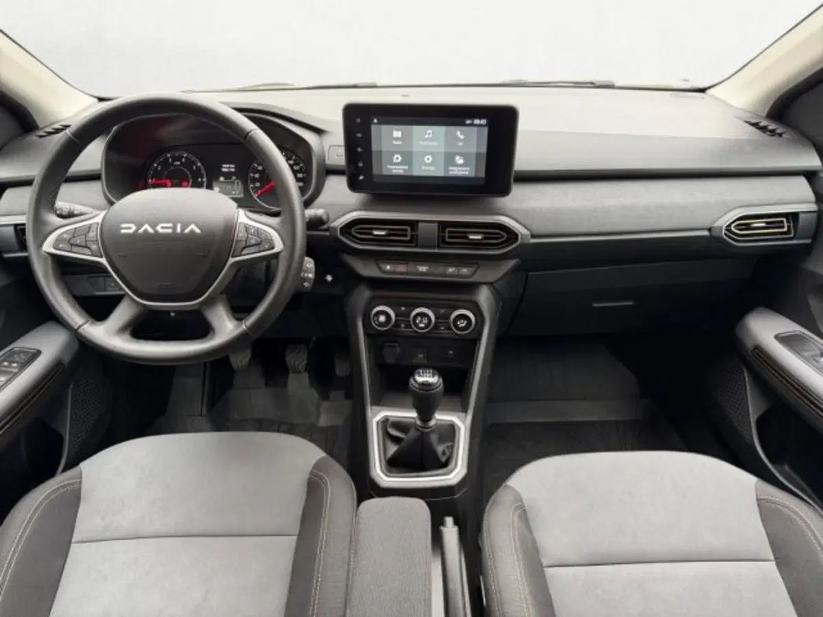 Dacia Sandero usata a Treviso (13)