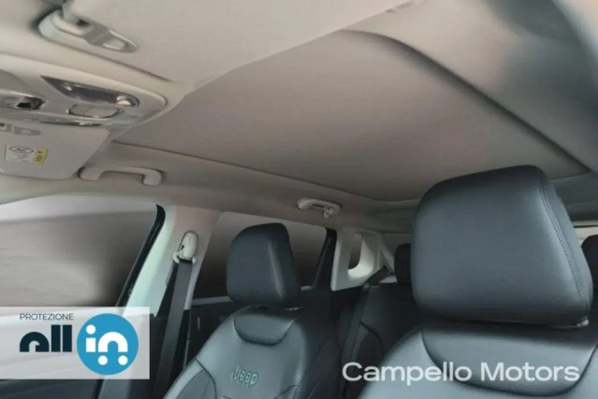 Jeep Compass nuova a Venezia (11)
