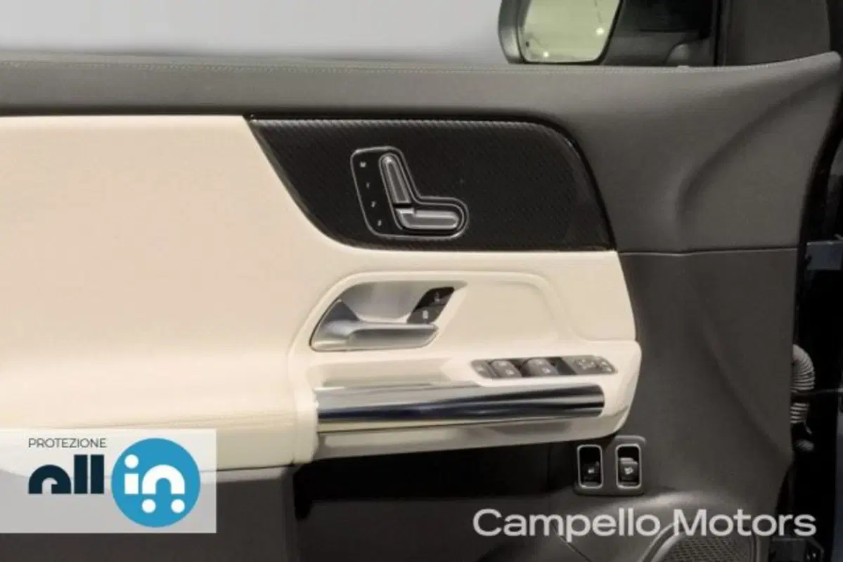 Mercedes-Benz GLA SUV usata a Venezia (13)