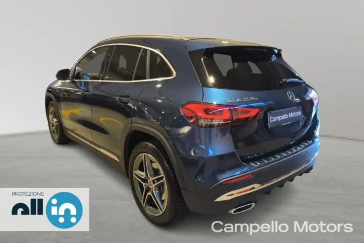 Mercedes-Benz GLA SUV usata a Venezia (6)