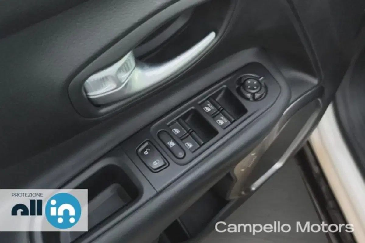 Jeep Renegade usata a Venezia (15)