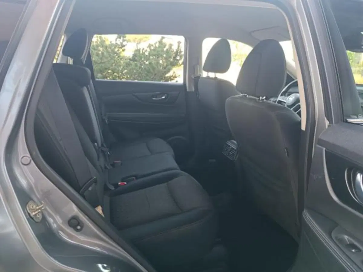 Nissan X-Trail usata a Pisa (19)