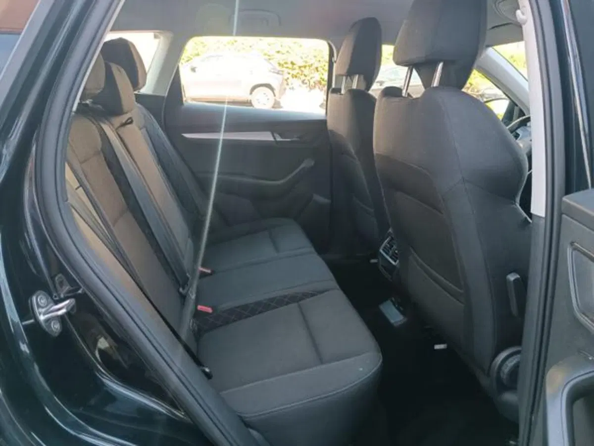 Skoda Karoq usata a Pisa (10)