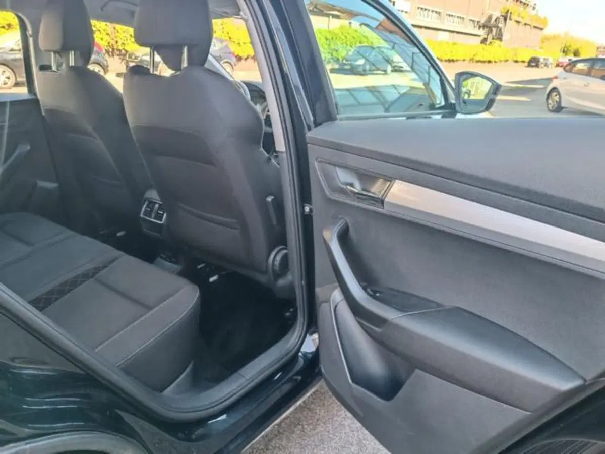 Skoda Karoq usata a Pisa (11)