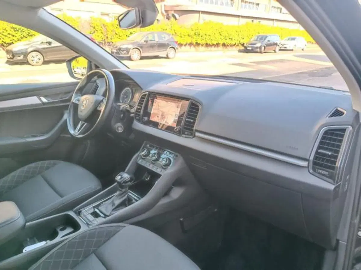 Skoda Karoq usata a Pisa (13)