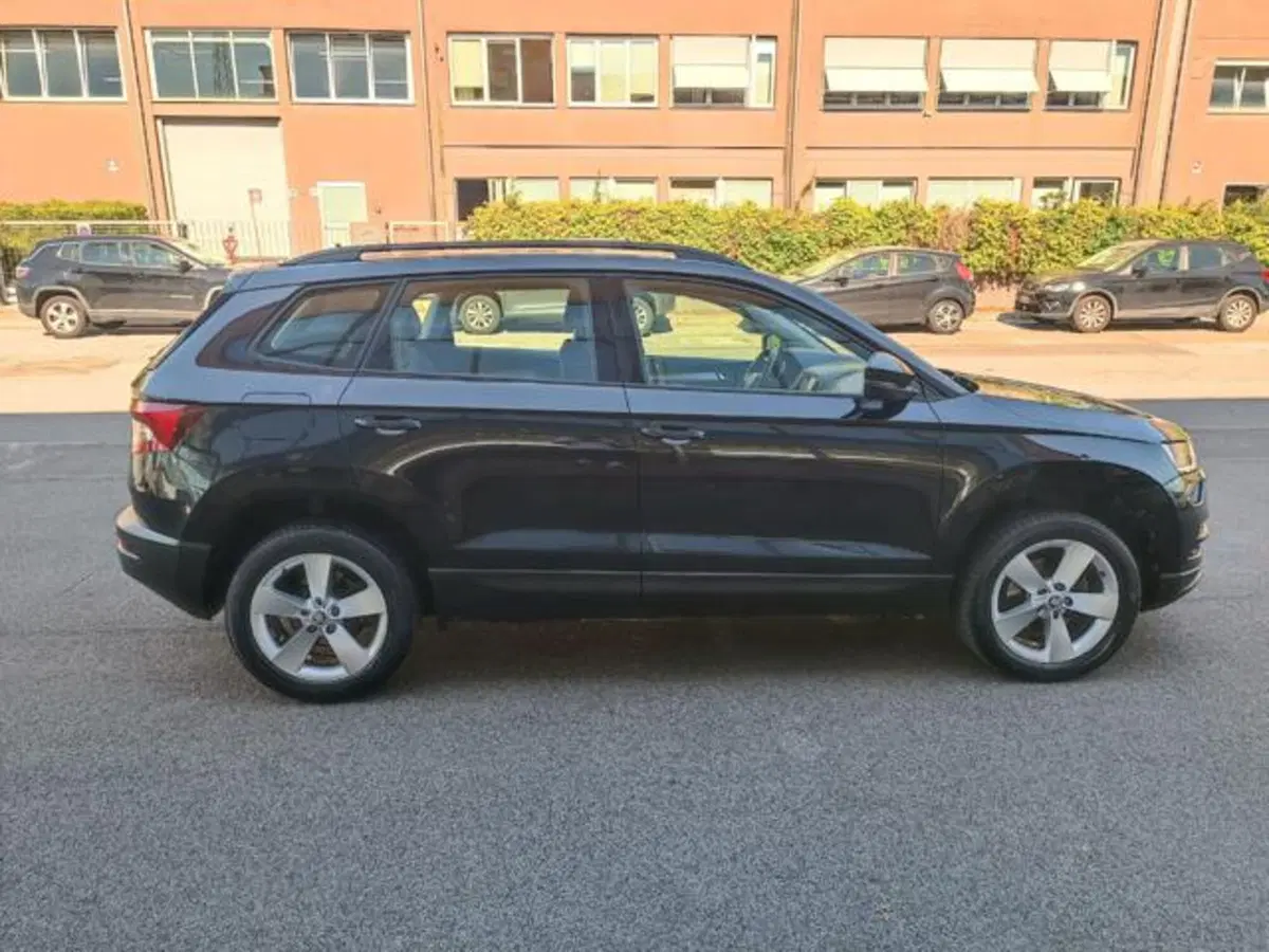 Skoda Karoq usata a Pisa (16)