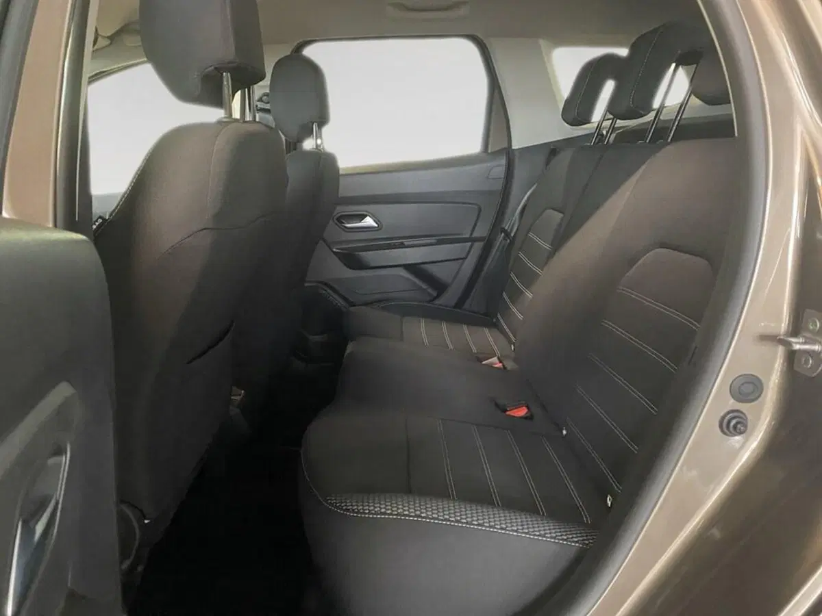 Dacia Duster usata a Torino (8)