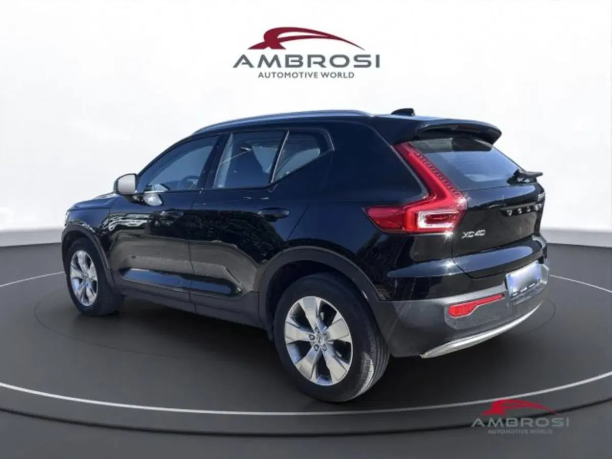 Volvo XC40 usata a Perugia (4)
