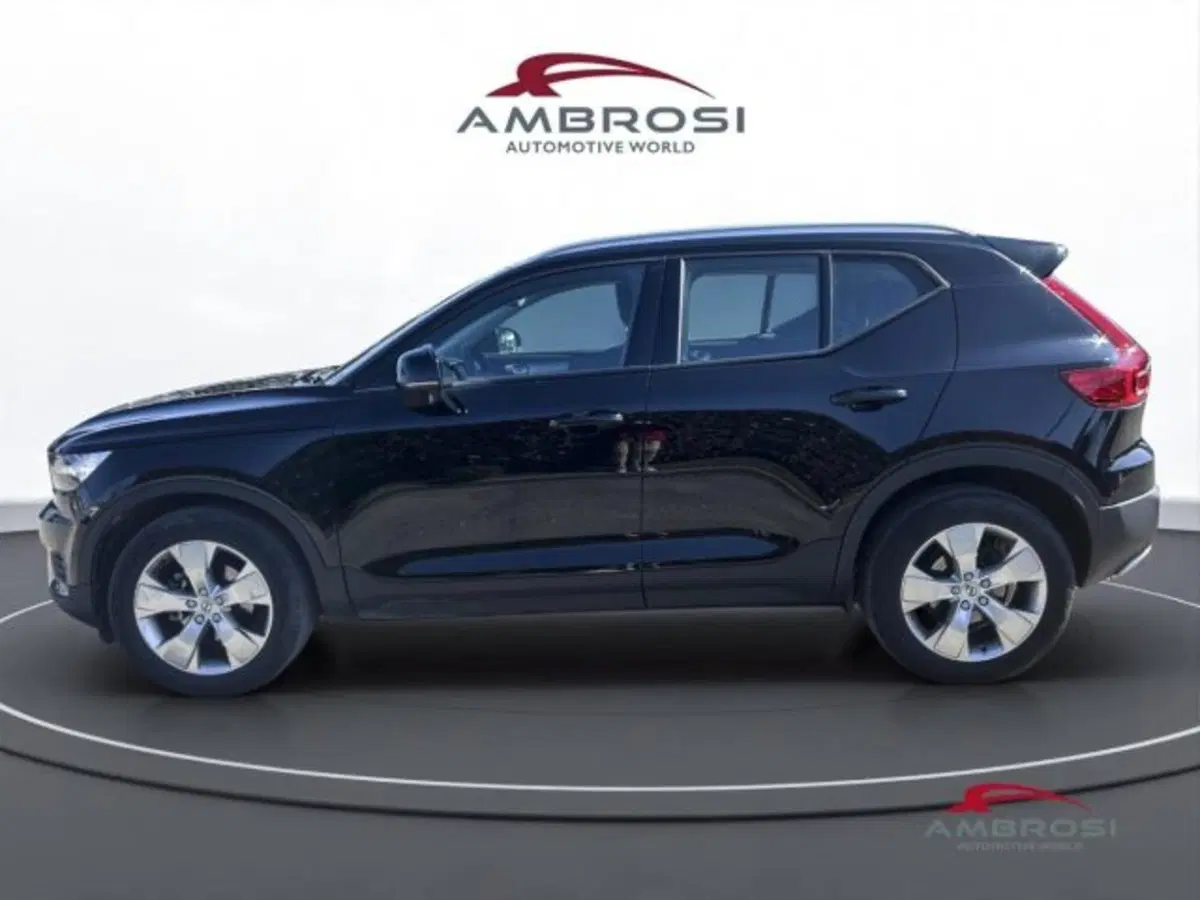 Volvo XC40 usata a Perugia (6)