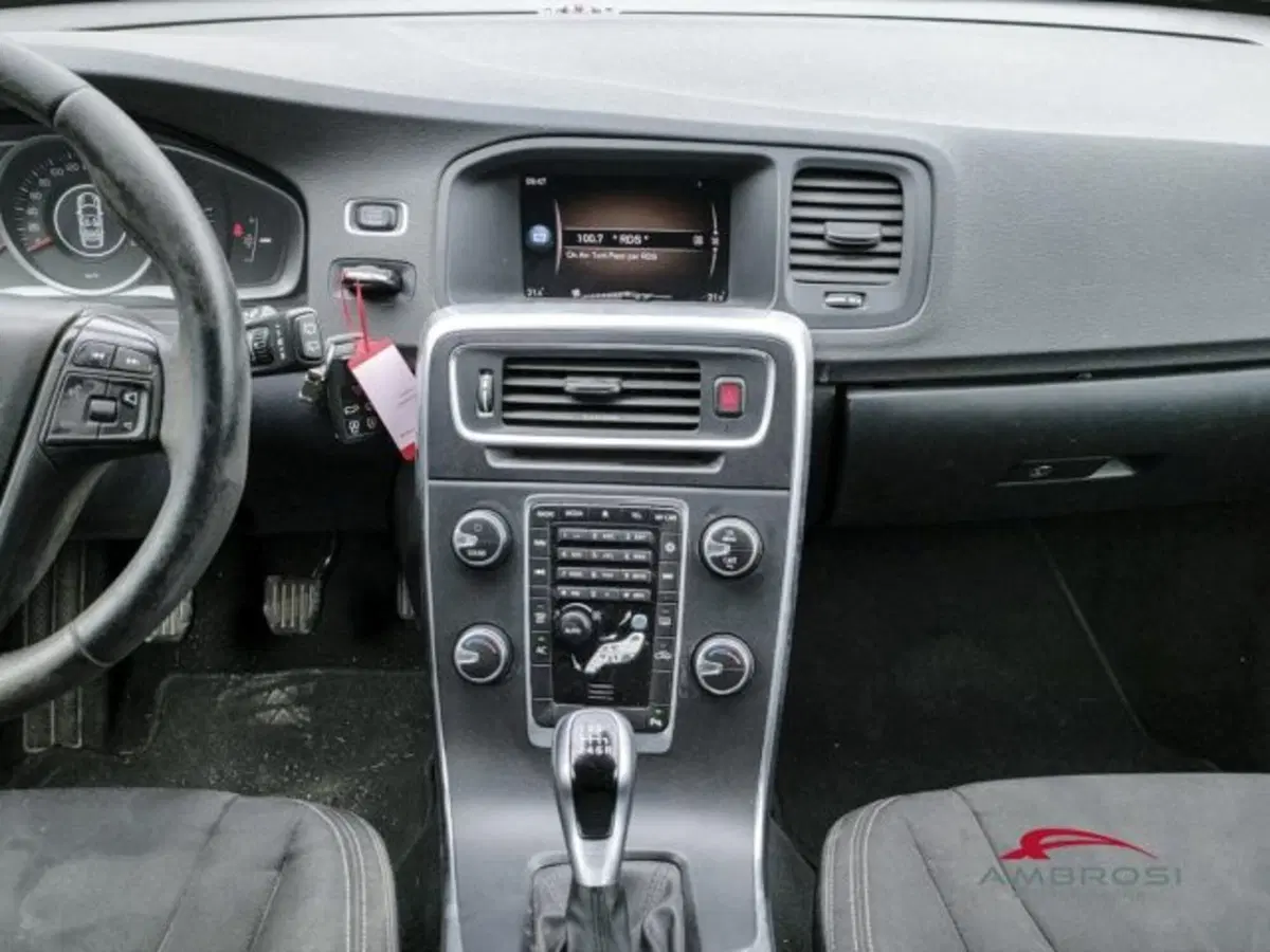 Volvo V60 Cross Country usata a Perugia (14)