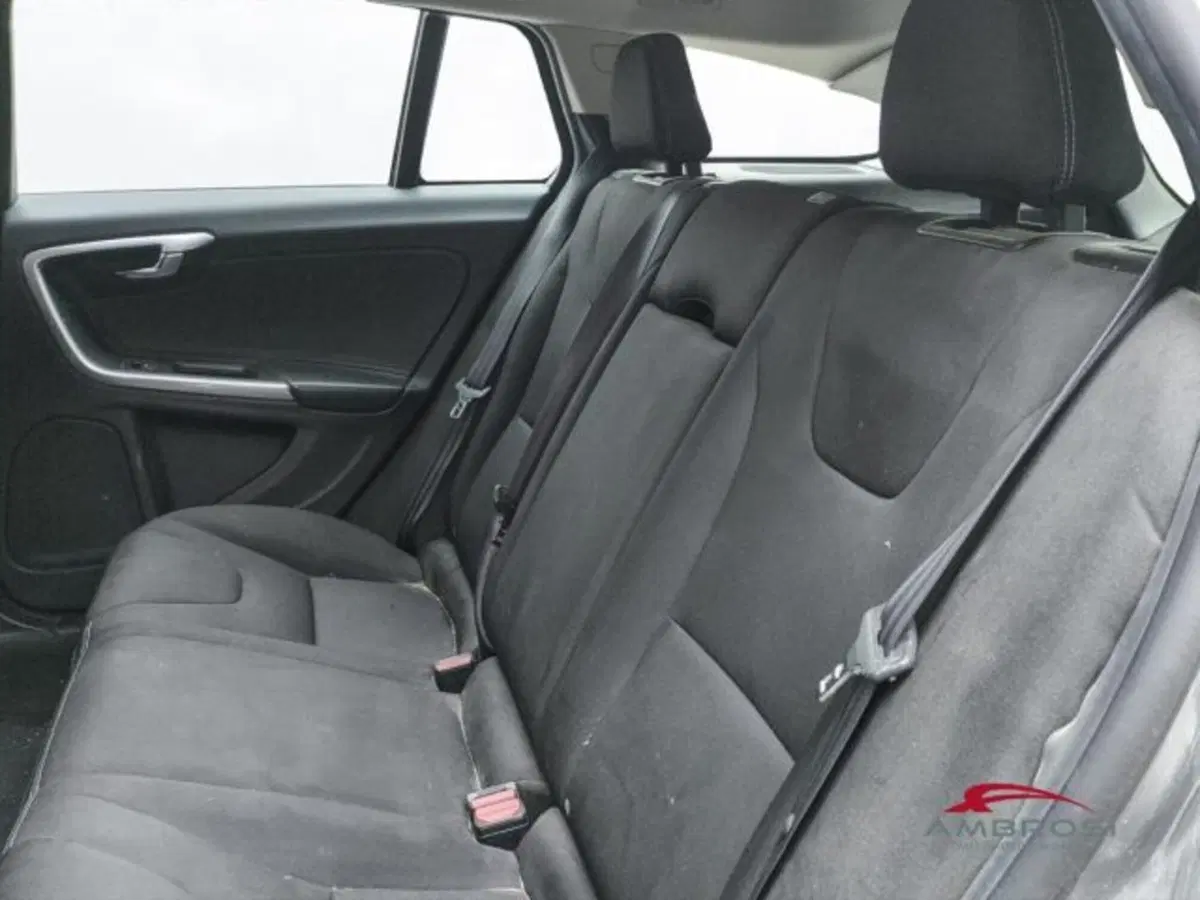 Volvo V60 Cross Country usata a Perugia (9)